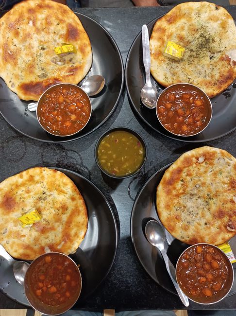 Traditional Amritsari Kulcha dish from Punjab, India — Authentic recipe from Eat By State