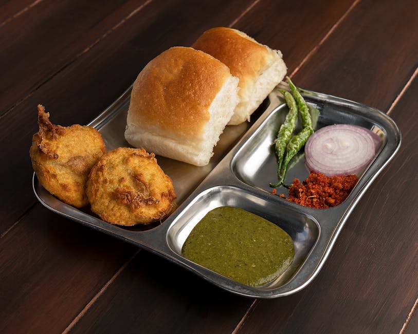Traditional Batata Vada dish from Maharashtra, India — Authentic recipe from Eat By State