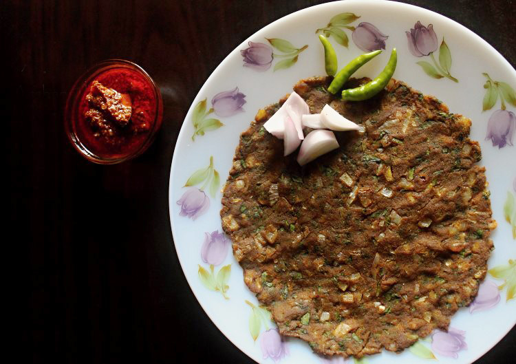 Traditional Thalipeeth dish from Maharashtra, India — Authentic recipe from Eat By State